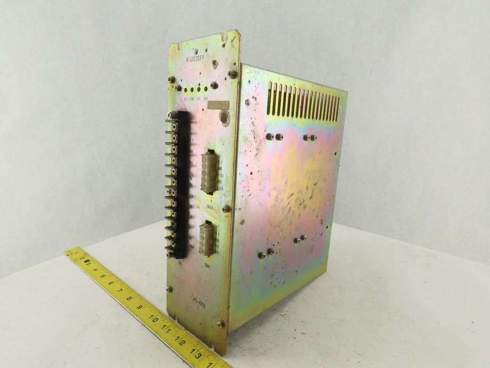 Fuente de alimentación servocontrolador Daihen W-L00203 B Foto 3 de 4