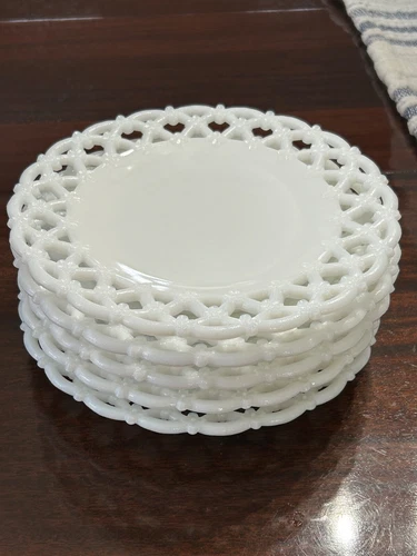 Vintage Westmoreland White Milk Glass Forget Me Not Lace Plate 8.5” – Set of 5