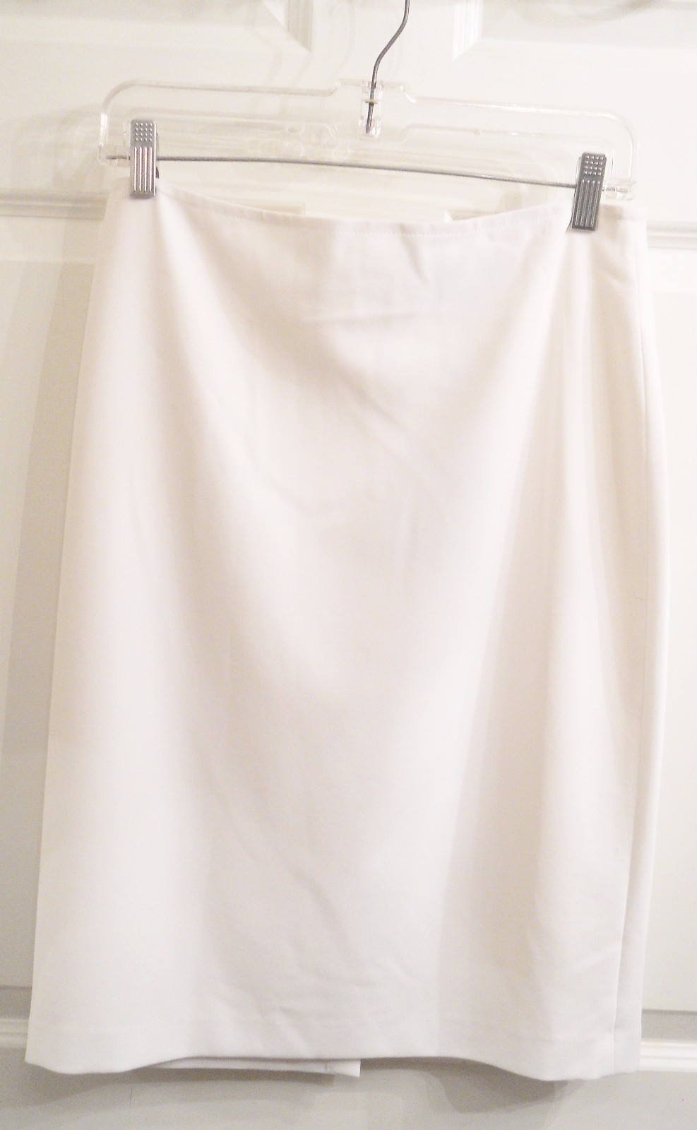 "NWT ST.John \"Bright White\" Poly/Acetate Silk Lined Knee Length Skirt Sz 8 **"