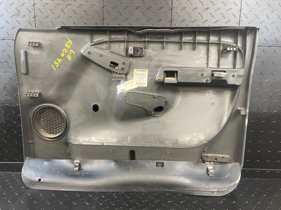 2006 - 2007 GMC Sierra 3500 Driver LH Left Dark Pewter-69I Front Door Trim Panel Foto 4 de 4