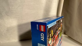 LEGO CITY: Fire Ladder Truck (60107) &ndash; BRAND NEW Sealed Free Shipping Retired!!!