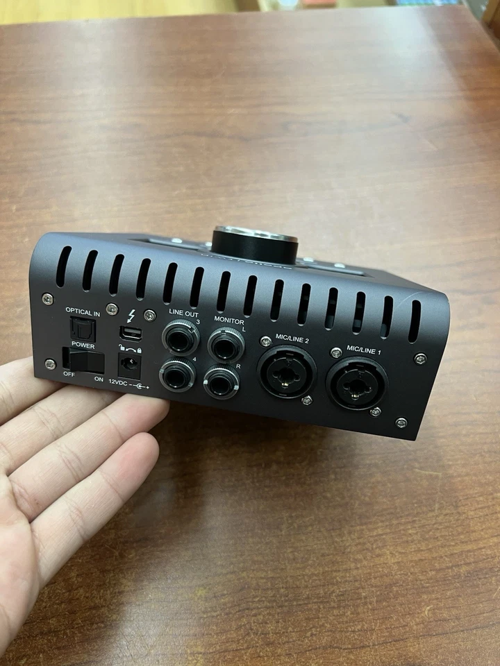 Universal Audio Apollo Twin MKII UAD 2 - Interfaccia audio Thunderbolt Duo Core! - Immagine 3 di 4