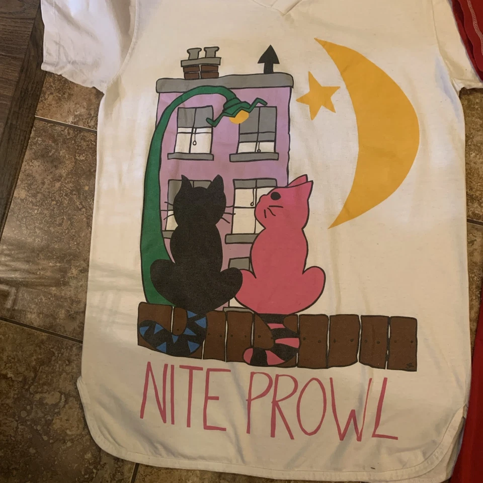 Womans Lot of 2 Nightshirts Lazy One & Schooner Bay. Cats & Horse One Size Exc! - Image 2 of 4