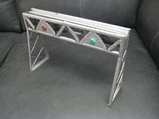 LIONEL / Junior Bridge Co / Marx  O Gauge  Double Track SIGNAL BRIDGE -all metal