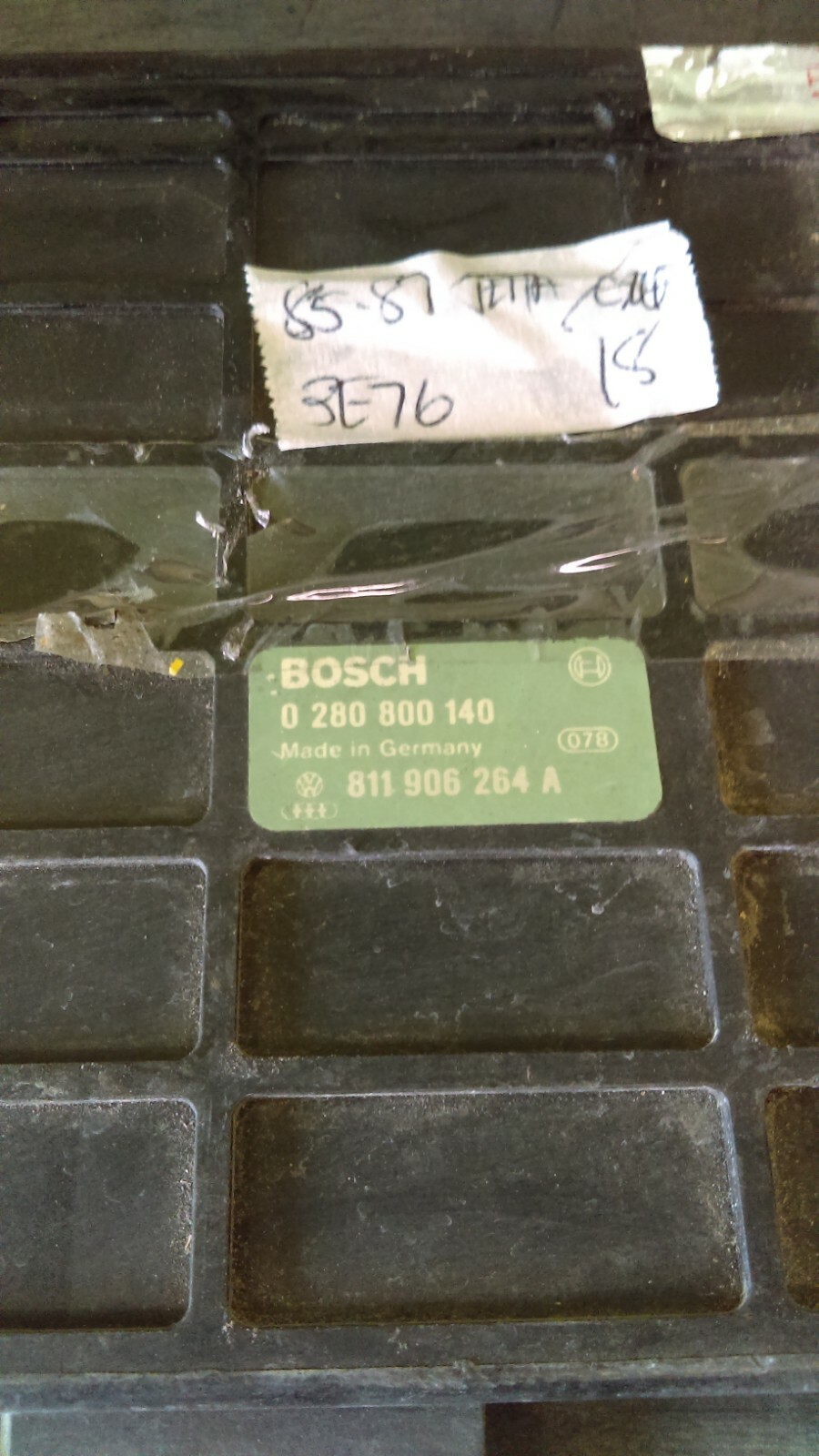 Foto 1 di 2