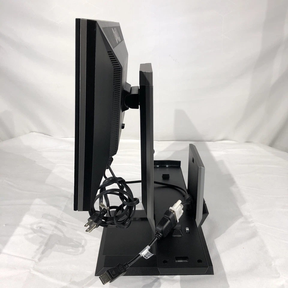 DELL E1909WC 19" FLAT PANEL LCD MONITOR W/ ARAIO Computer Stand - Image 4 of 4