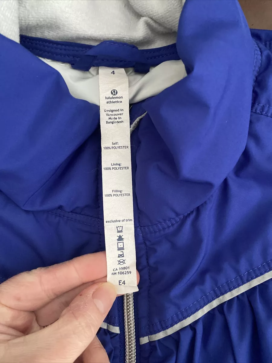 LULULEMON outward bound jacket size 4 Ruched Puffer Rare wish blue Zip Perf