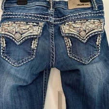 GRACE IN LA Women's Embellished Blue Jeans Size 25 EUC