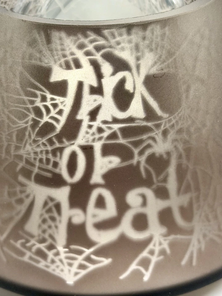 Yankee Candle Trick or Treat Topper Shade 2011 telarañas Halloween  Foto 2 de 4