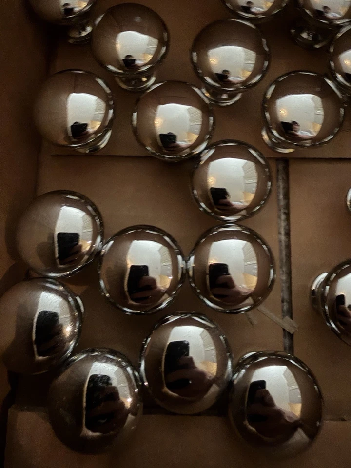 Baldwin Lot Of 30 Chrome Cabinet Knobs - Image 3 of 4