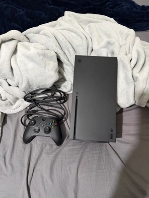Xbox Series X 1TB ( contact before pay )