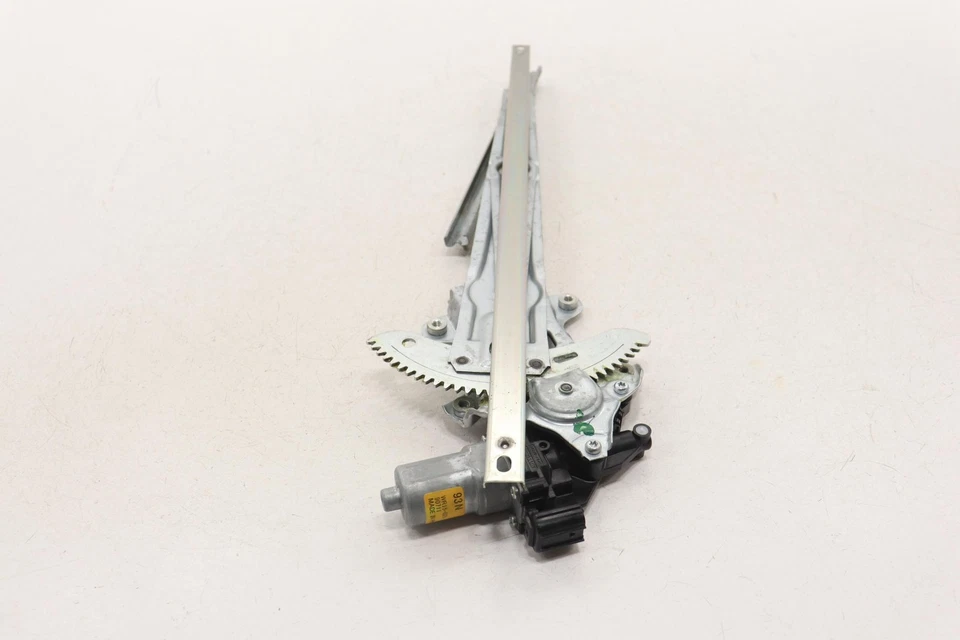 Honda Passport 2019-2025 regulador de ventana de puerta delantera izquierda con motor OEM Foto 2 de 4