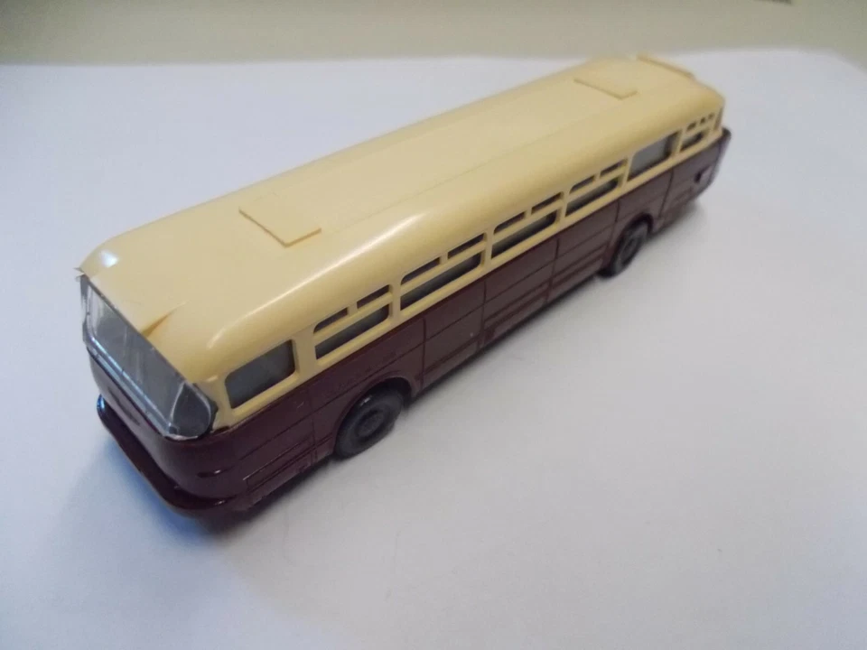 Model Car Ikarus 66 Bus, 1:87, #K- 245-14 - Image 2 of 4