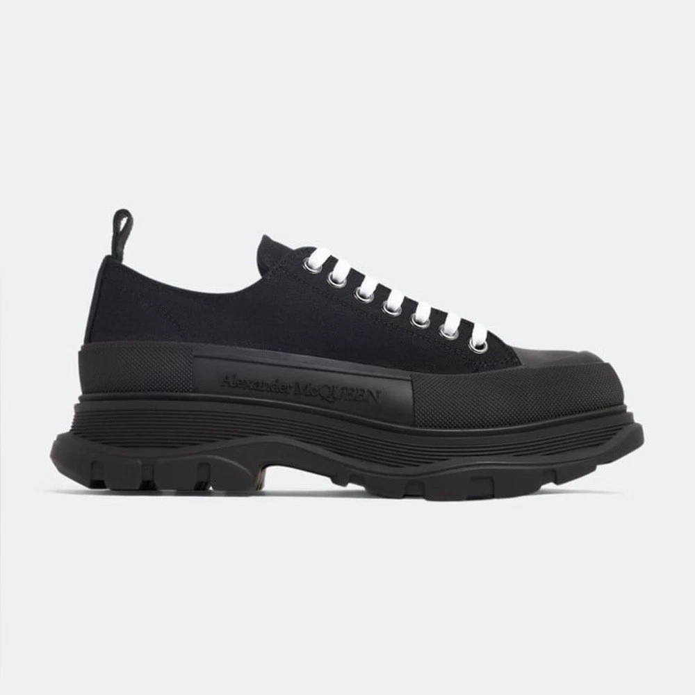Alexander McQueen — Alexander McQueen  chunky-sole sneakers EU 44. NEW