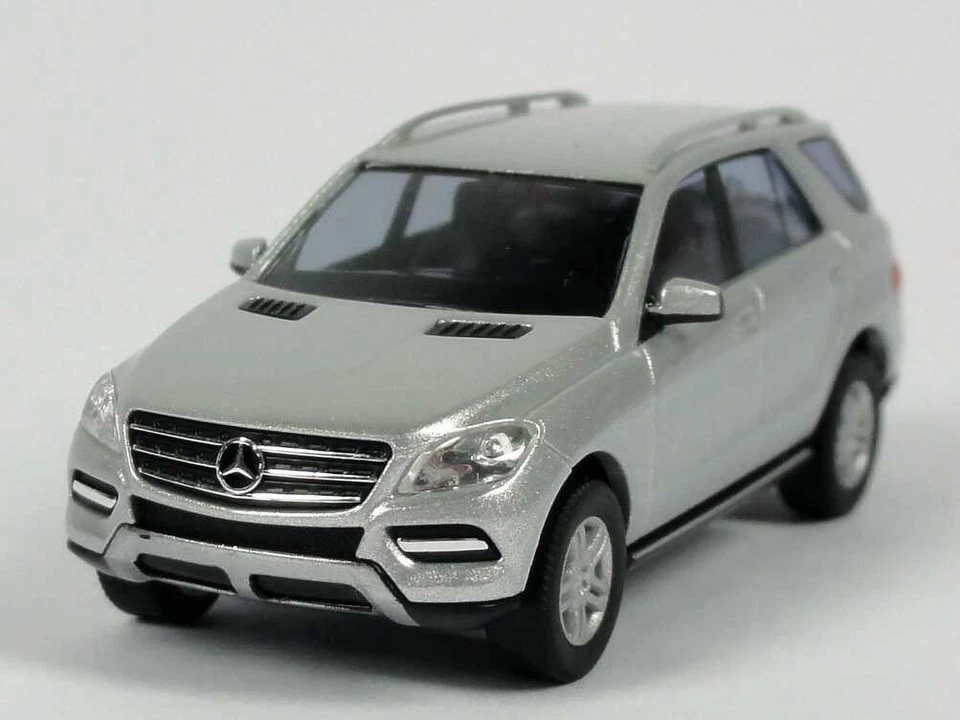 1:87 Mercedes-Benz M-Class 2012 W166 Iridium-Argent Silver Dealer-Ed. B66960058 - Photo 4/4