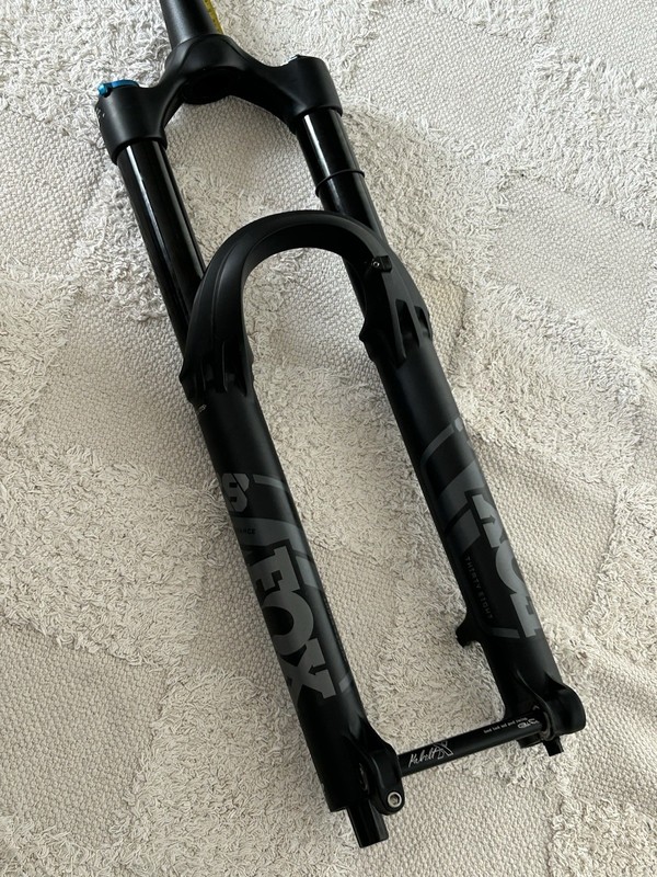 Fox 38 Suspension Fork FLOAT PERFORMANCE GRIP 2025 170mm 27.5" Kabolt X Stealth