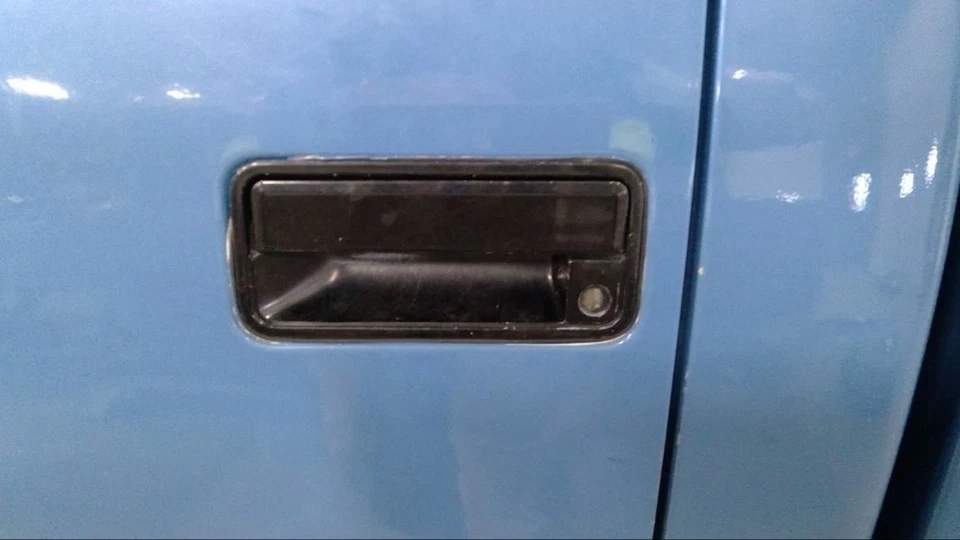 Luz trasera derecha pasajero para camioneta Chevrolet 2500 90-00 585360 Foto 2 de 4