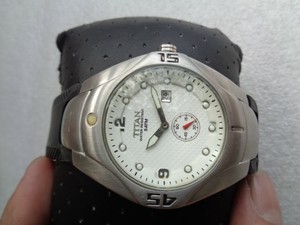 titan watch sports model