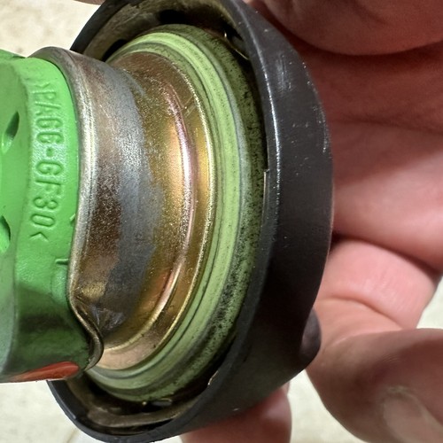 BMW X3 2006 Gas Cap Original Used - Picture 5 of 5