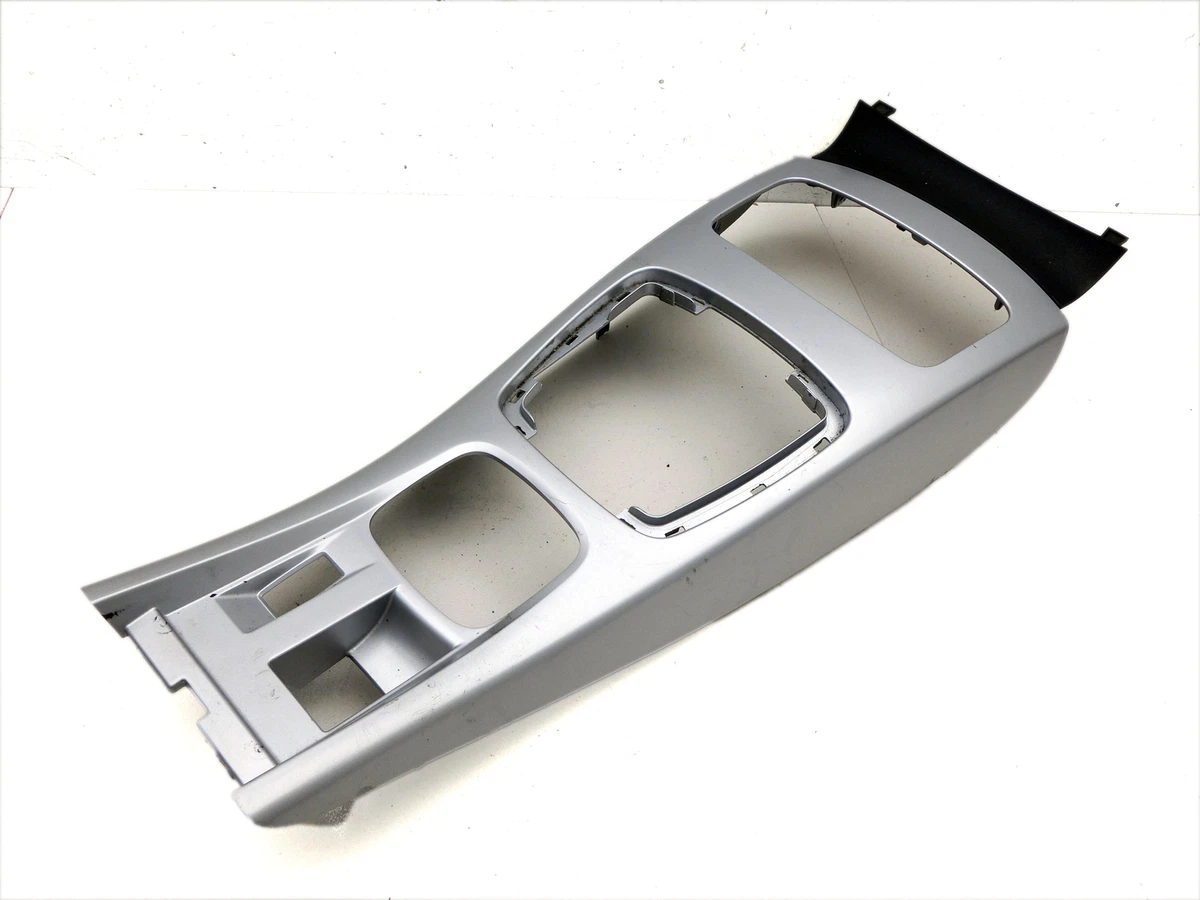 Teileplus24 L661 Protection De Seuil De Coffre V2A INOX Pour Toyota