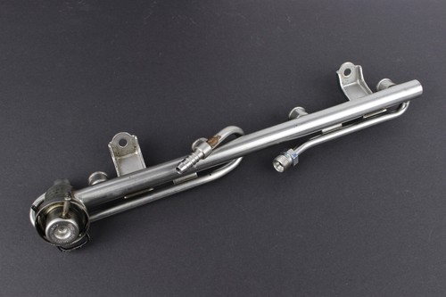 058133681 Original Audi A4 B6 8E 2.0L Old 131PS Fuel Line Distributor 4BAR - Picture 7 of 10