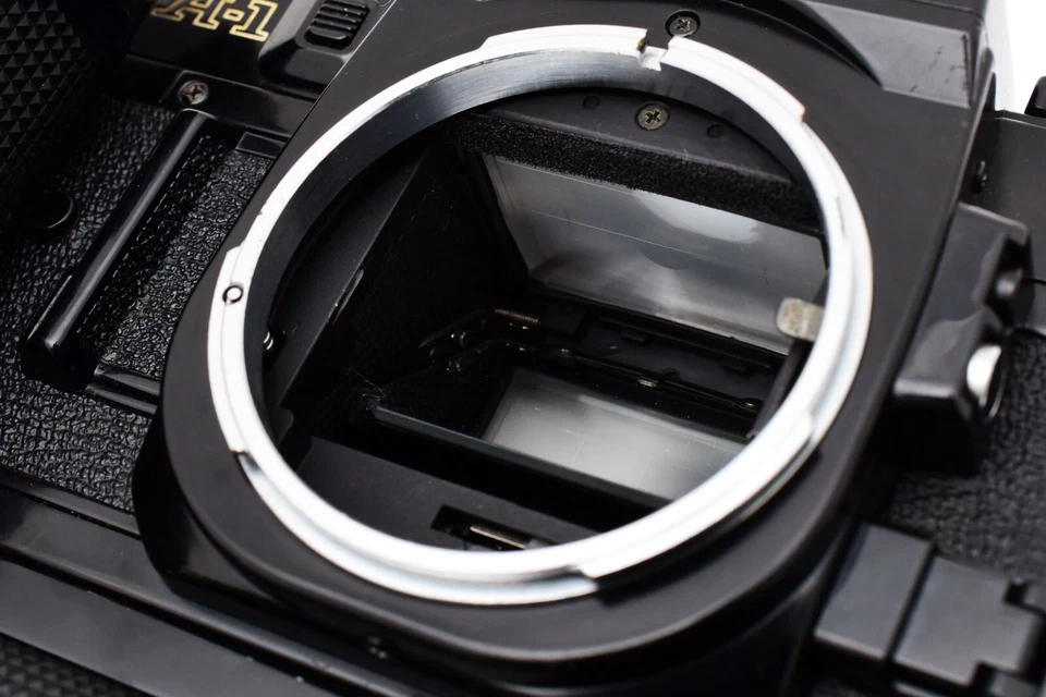 [N COMO NUEVO con correa] Canon A-1 SLR 35mm Cuerpo de cámara fotográfica Motor Drive MA de JAPÓN Foto 2 de 4