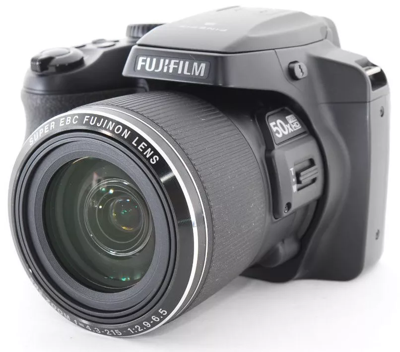 Fujifilm FinePix S9200 16MP Digital Camera set w. case
