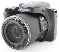 Fujifilm FinePix S9200 16MP Digital Camera set w. case