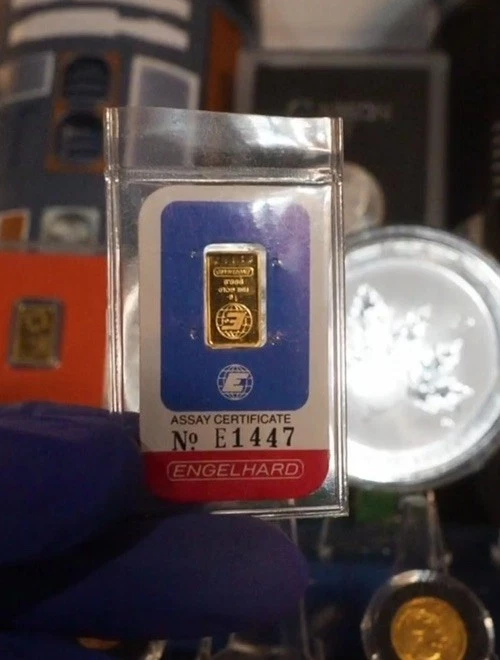 1 gram Gold Bar - Engelhard (In Assay)- Vintage ASSAY- “E” Series  Rare - Image 3 of 4