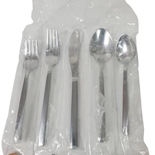Fortessa Arezzo 18/10 Polished Stainless Steel Flatware 15 Piece Place Setting