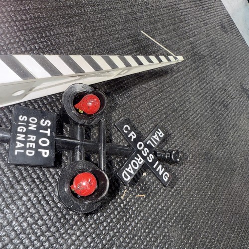 Lionel Postwar 262 Highway Crossing Gate UNTESTED - Picture 5 of 5