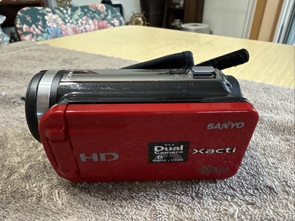 Sanyo Xacti VPC-ZH1 Camcorder Camera - Red | eBay