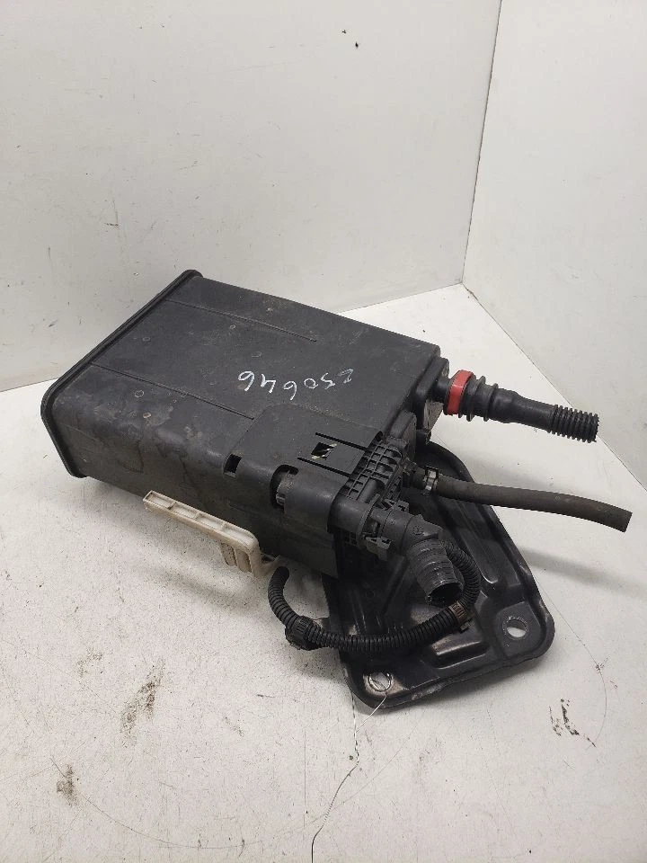 Bote de vapor de combustible Corolla 2015 1417740 Foto 2 de 4