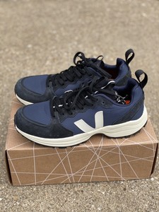 VEJA Venturi Alveomesh Gravel Petale | 43einhalb Sneaker Store