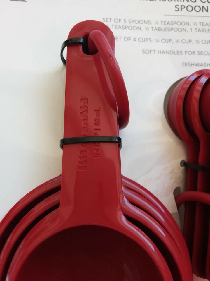 Kitchen Aid 4 Cup & 5 Spoon Measuring Set (NEW) Empire Red  KQ475OHERA - Image 2 of 4