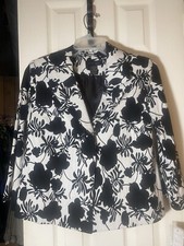 Beautiful Floral Print Jacket Blazer Size Small Nwt