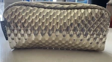 Shiseido Cosmetic bag, Gold Size 18x11 cm