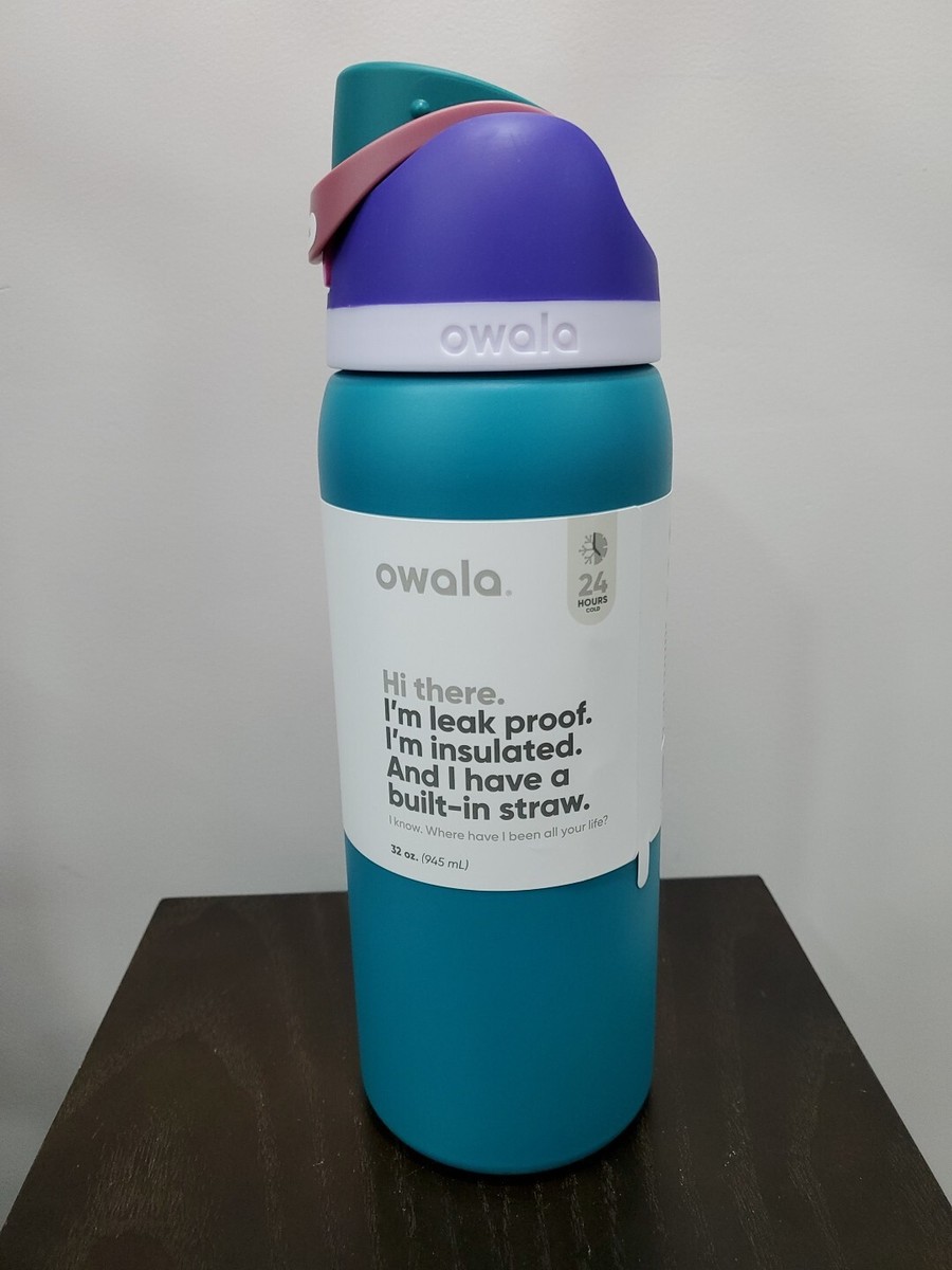 Owala FreeSip Stainless Steel Water Bottle / 32oz / Color: 80s Ski