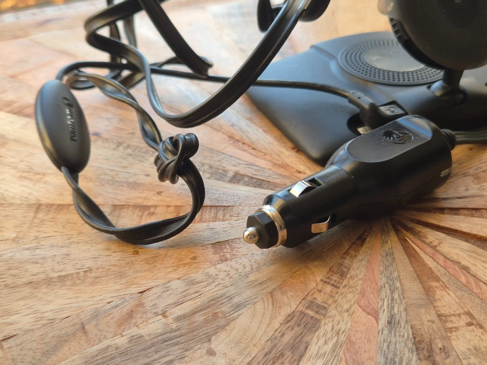 TomTom GPS Navigator 4EN42 2018 - 4,3 EU Navi, Schwarz, mit Kfz-Ladegerät - Bild 4 von 4