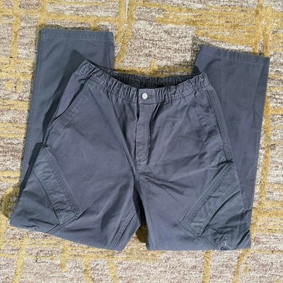 nike jordan essential chicago cargo pants