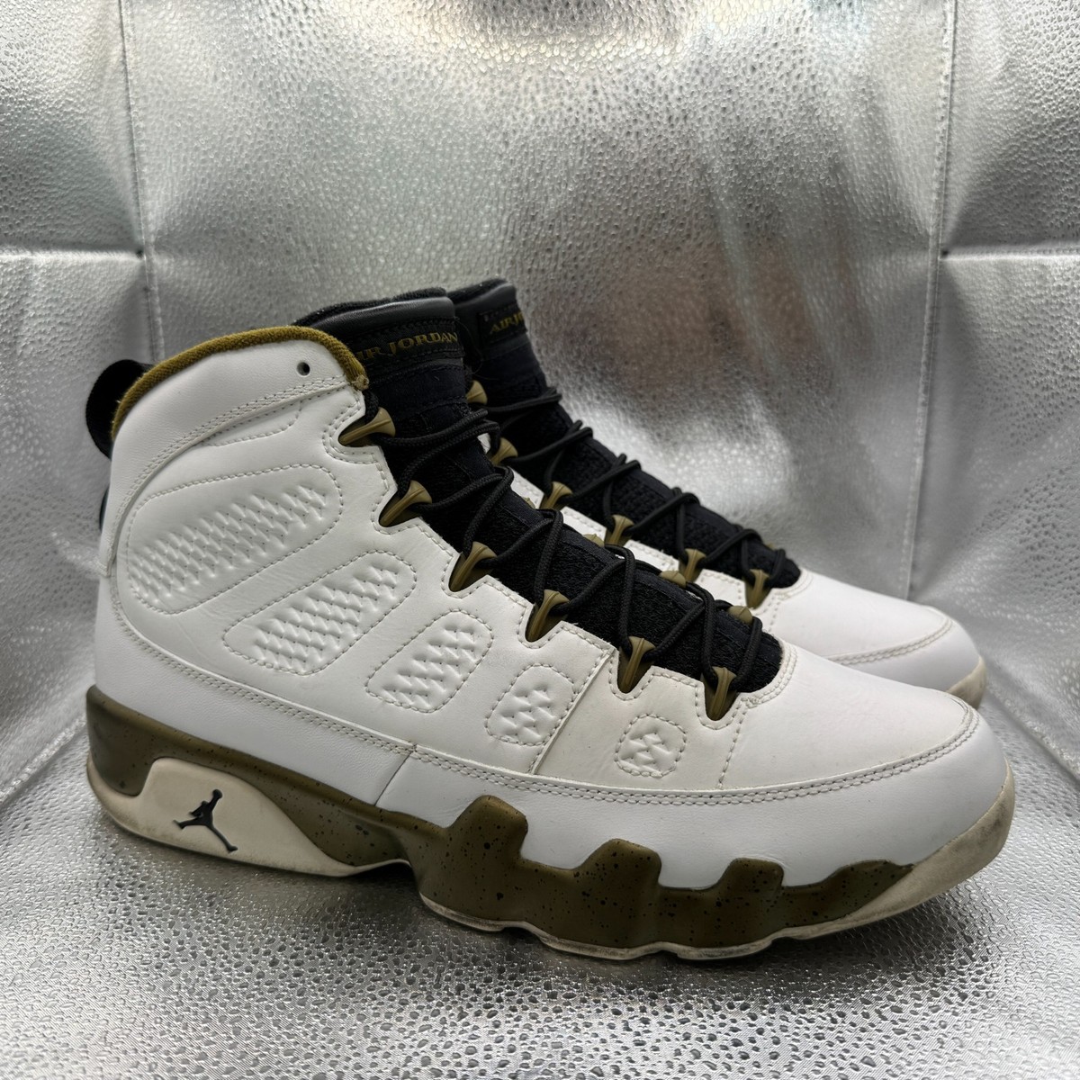 Size 10.5 Jordan 9 Retro Statue High White Mens Basketball  display picture 3