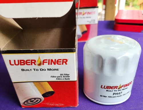 AUTO0073 - Luber-Finer PH47 Oil Filter - New Old Stock - Picture 2 of 3