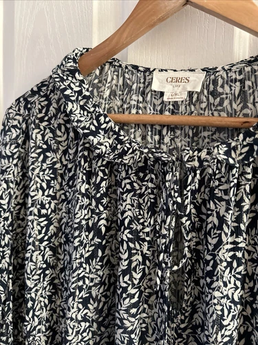 Ladies Ceres Life Floral Ruffle Neck Blouse Top - Size L-XL 16 18 - Picture 3 of 7