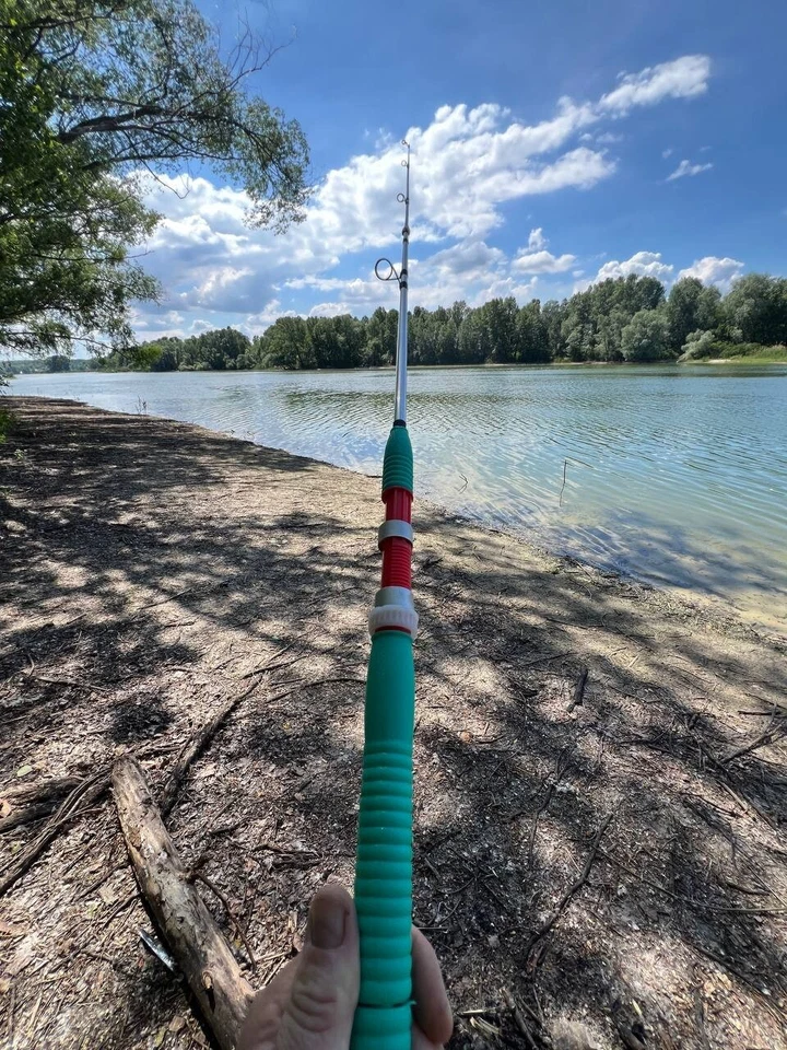VINTAGE 1970s SOVIET FISHING ROD spinning Metal heavy  LENINGRAD - Image 2 of 4