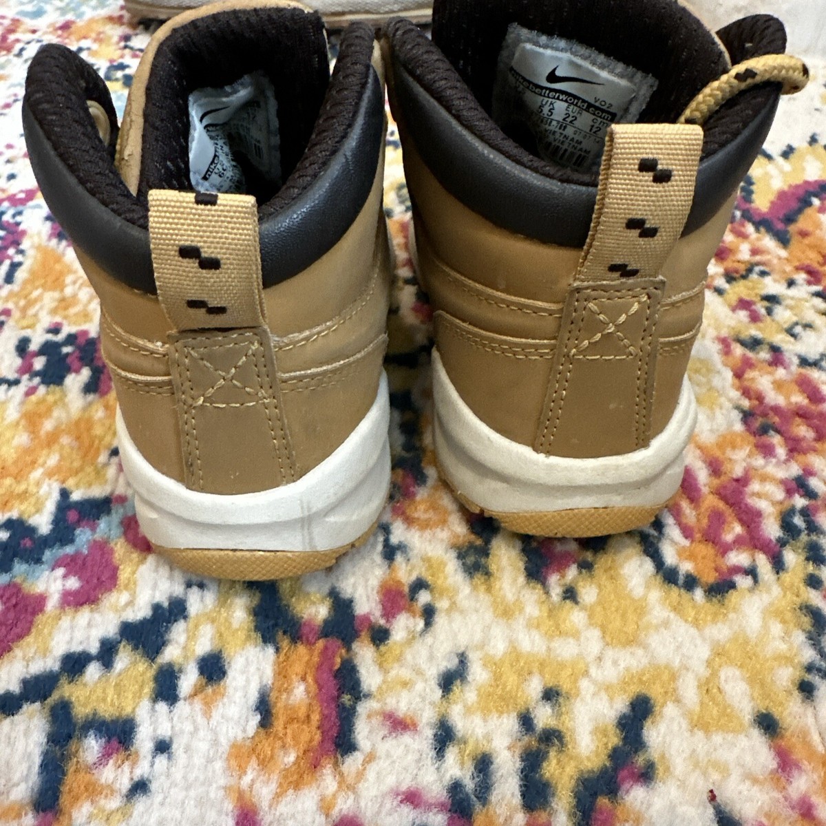 nike acg boots size 6