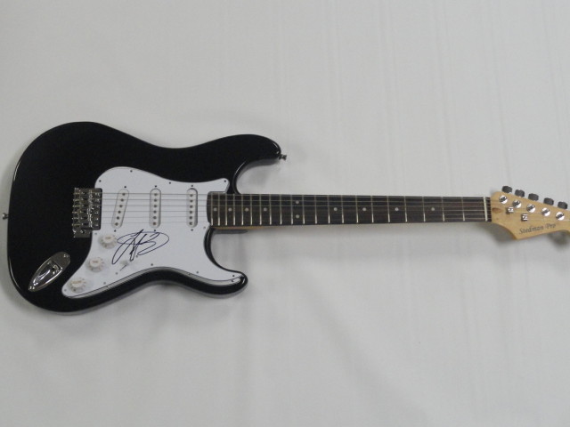 JAKE BUGG SIGNED BLACK ELECTRIC GUITAR BRITISH POP STAR JSA COA
