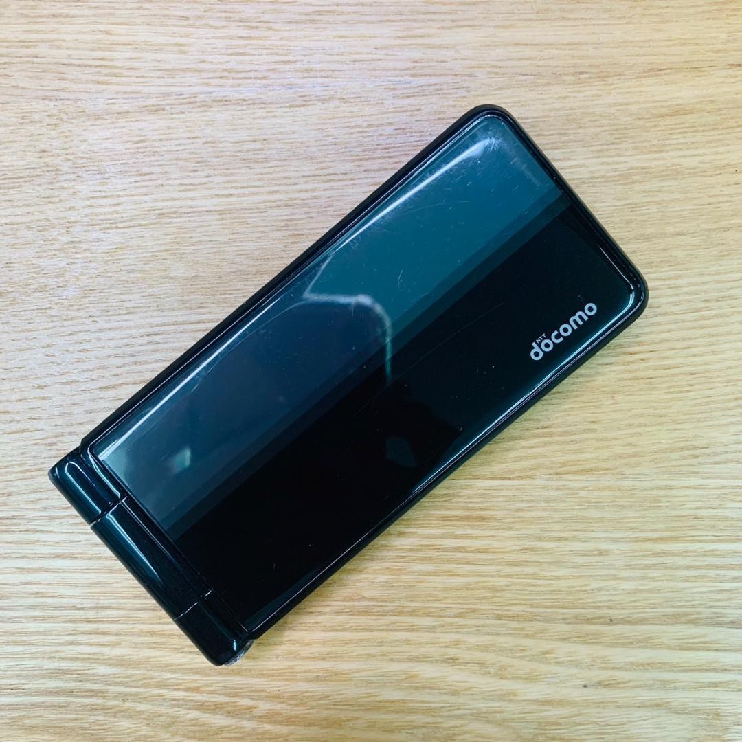 P-01F ブラック 本体 バッテリーパック付き ④ seegrammobile_d427