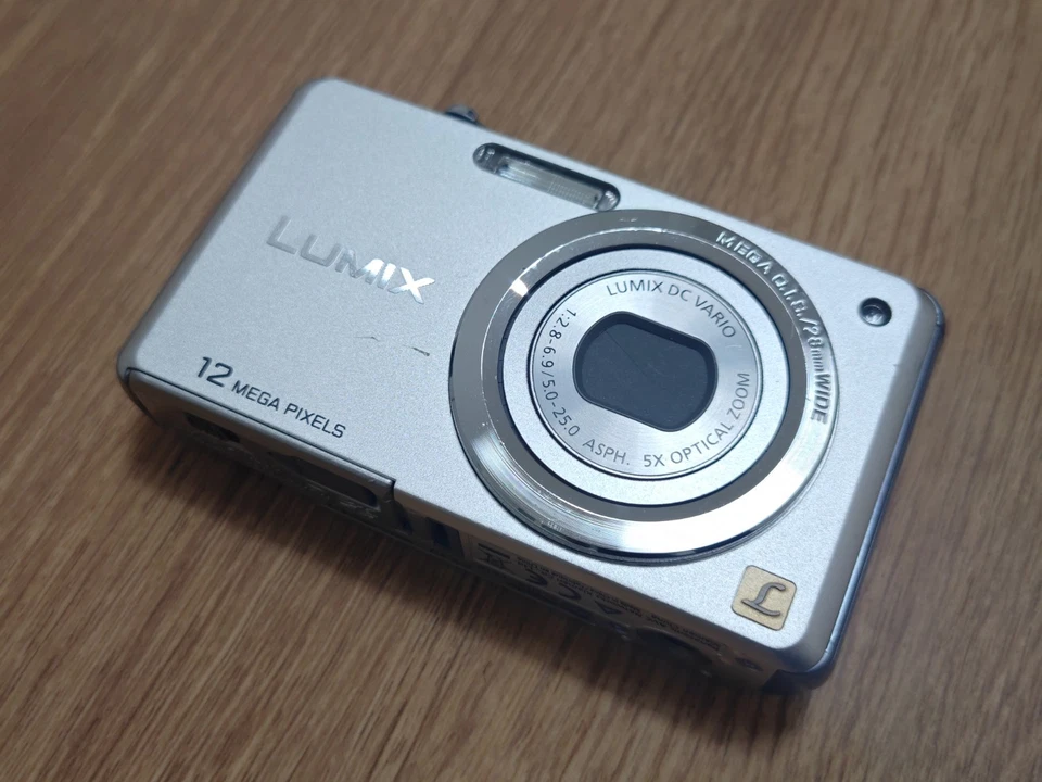 Panasonic LUMIX DMC-FS10 Digitalkamera Camera 12.1MP - (Bitte Lesen), Foto 2 von 5