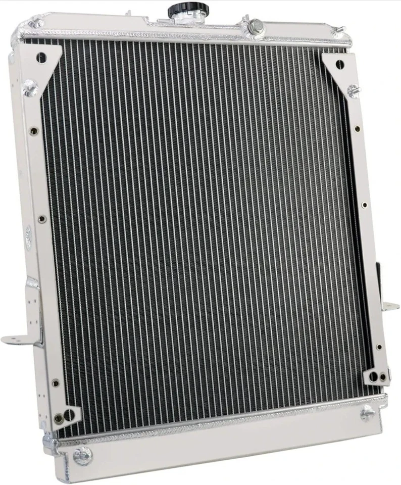 3 行铝制散热器适用于 1994 - 2016 五十铃 NPR 雪佛兰 W3500/W4500 Tiltmaster GMC — 第 2/4 张图片