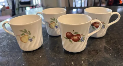 Corelle Chutney 4 Stoneware Coffee Cups Mugs Apples Pears Swirl Mint